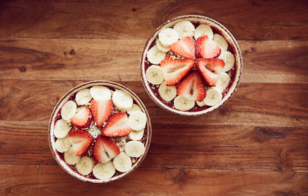 How to Make a Homemade Acai Bowl - Easy Acai Bowl Recipe | by The Luxi Look