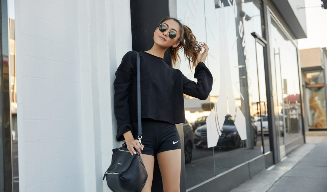 https://theluxilook.com/wp-content/uploads/2019/01/What-to-Wear-to-Hot-Yoga-Alala-Nike-Y7-9-1080x635.jpg